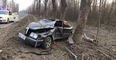 В Дрокиевском районе произошла авария: водитель доставлен в больницу.