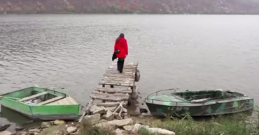 В исчезающее молдавское село жители приезжают только в гости.