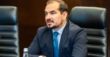 Бузу: Реформы должны продолжаться независимо от политических изменений