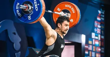 Тяжелоатлет Марин Робу завоевал бронзовую медаль на чемпионате мира в Норвегии