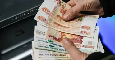 Гражданам "недружественных" стран блокируют счета в России