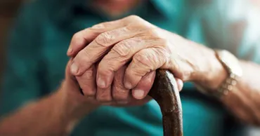 Un primar critică autoritățile: Nu poți să-i spui unui pensionar să doarmă la 14°C