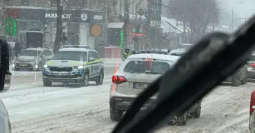 Переходила дорогу в неположенном месте: в Кишиневе автомобиль сбил пенсионерку