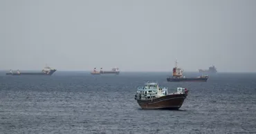 Из-за блокады США в иранском порту скопилось 20 судов