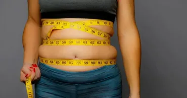 Cercetătorii au explicat ce alimente ajută la reducerea grăsimii abdominale periculoase