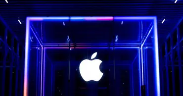 Apple расширяет дело против OpenAI: компания заподозрила десятки бывших сотрудников