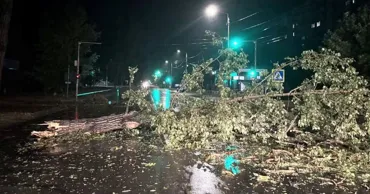 Ploile au făcut ravagii la Ungheni: 23 de apeluri în doar 30 de minute