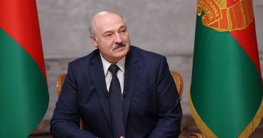 Лукашенко поздравил Майю Санду с победой на выборах президента.