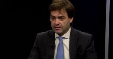 Попеску не видит разницы в отношени России к правительству Санду и Кику.