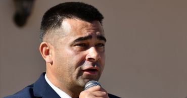 ЦИК инициировал процедуру признания мандата депутата-социалиста.