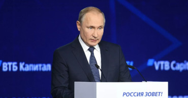 Путин признал тревогу из-за санкций США.