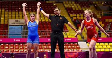 Молдавская спортсменка Александра Мойсей вышла в 1/8 финала ЧМ по борьбе U-20