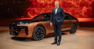 Глава BMW ушел в отставку: он проработал в компании 35 лет