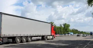 Transportatorii moldoveni primesc 300 de autorizații suplimentare pentru Azerbaidjan