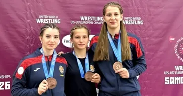 Женская сборная Молдовы по борьбе взяла три медали на U-17