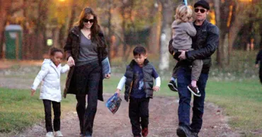 Al treilea copil al Angelinei Jolie și al lui Brad Pitt renunță la numele tatălui