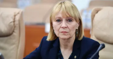 Немеренко возмущена очередями на таможне: Румыния далека для молдаван, как Антарктида