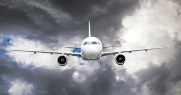 Un avion cu pasageri, zguduit de turbulențe în drum spre Germania: Patru răniți