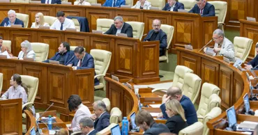 Aproape toate legile votate de Parlament pe 18 iunie, cu probleme de transparență