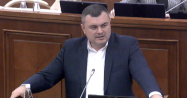 Новак обратился в НОН: У депутатов PAS несоответствия в декларациях.