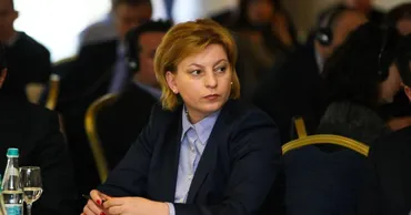 O ex-ministră propune introducerea unui impozit de 2% pe cifra de afaceri a băncilor