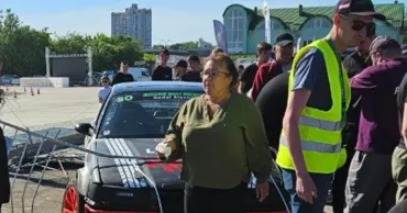 В Кишиневе во время соревнований по дрифту автомобиль врезался в толпу зрителей