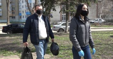 В пандемию бельчане помогли сотням пенсионеров.