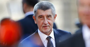 В Чехии провалился вотум недоверия правительству