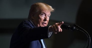 Трамп намерен уволить инспектора, который дал старт импичменту.