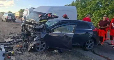 В Рышканском районе столкнулись два автомобиля: погибла женщина