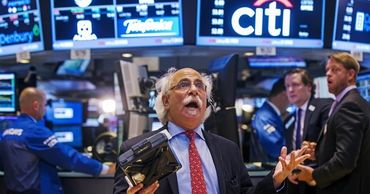 Только в четверг капитализация таких гигантов как Apple и Microsoft рухнула почти на 7%.
