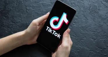 TikTok урегулирует иск подростка из-за нарушения его психики