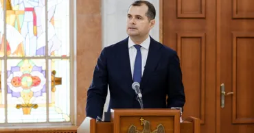 Tofan se pregătește pentru o cursă de înot de 6,5 km: Sper să nu fac țara de rușine