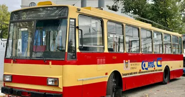 Троллейбус 2001 года выпуска передали Центру передового опыта в области транспорта