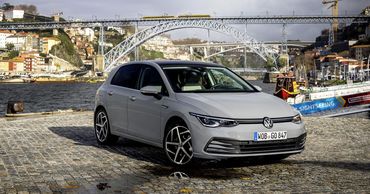 Volkswagen прекратил поставки нового Golf из-за ошибки в программном коде.