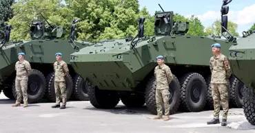 Armata Națională a primit primele transportoare blindate Piranha-5 donate de Germania