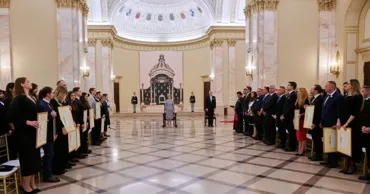 Patru studenți de la USM și UTM au primit burse din partea Familiei Regale a României