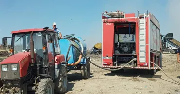 Пожарные ГИЧС продолжают тушить пожар на свалке в Оргееве