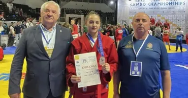Ирина Флоря завоевала бронзу чемпионата мира по самбо среди молодежи