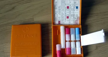 В Кишиневе подростки нашли таблетки в старой аптечке и раздавали их сверстникам