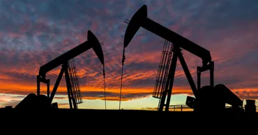 Țările OPEC au crescut producția de petrol cu 3,3 milioane de barili după ridicarea blocadei