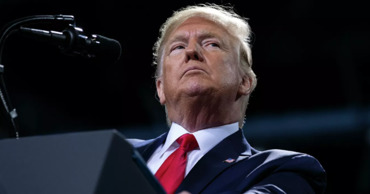 Трамп призвал иранские власти "не убивать протестующих".