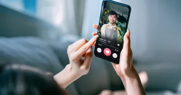 В Японии одиноким людям начали платить за установку приложений для знакомств