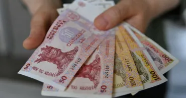 PSRM cere o limită a salariilor funcționarilor publici și o evaluare a performanțelor