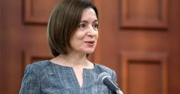 Санду получила за три месяца 23 подарка: среди них золотое колье и пакистанский ковер