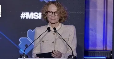 Замгенсека НАТО сравнила Молдову с Фэт-Фрумосом: Не сильная, как драконы, но умная