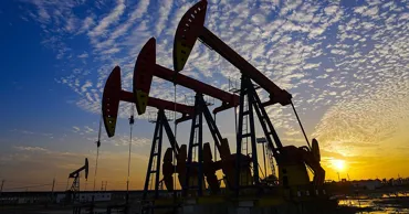 Нефть подорожала на 6 долларов из-за нового риска блокады Ормуза