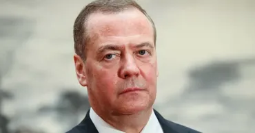 Медведев о Молдове: Марионеточный режим НАТО, направленный против России
