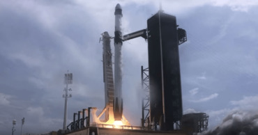 Вторая попытка: SpaceX отправляет астронавтов на МКС.