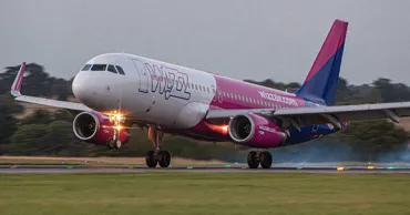 Самолёт Wizz Air едва не завершил взлёт за пределами полосы из-за ошибки экипажа